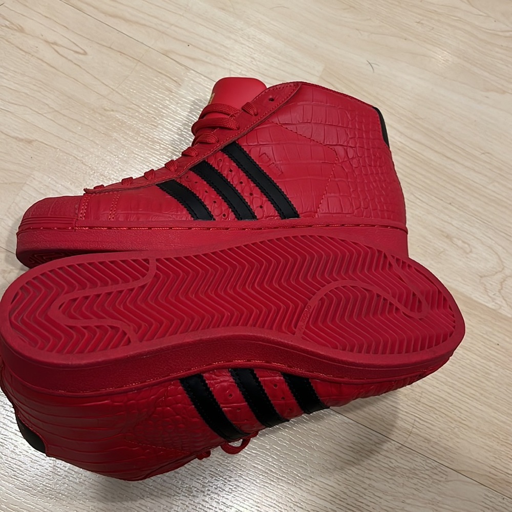 NW Adidas Red Snake Skin - Picture 6 of 9